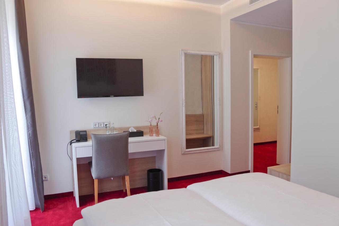 Hotel Am Waldkasino Erfurt Exterior photo